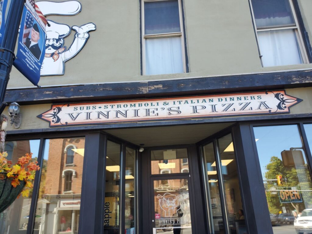 Vinnie's Pizza 1